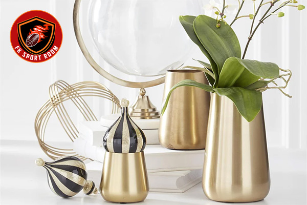 Best Flower Vase for Living Room: Elegant Ideas to Elevate Your Space Metal vases – Modern and chic