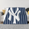New York Yankees Blankets Sherpa Blanket Throw Blanket 6 new york yankees blankets sherpa blanket throw blanket v71